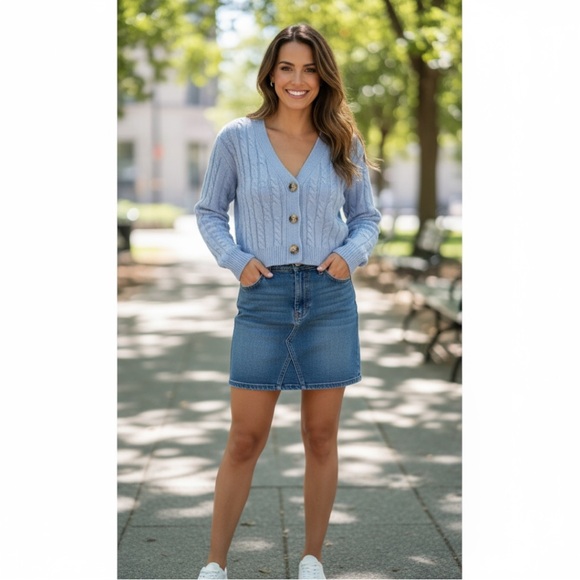 Signature8 Sweaters - SIGNATURE 8 light blue cable knit cardigan S M L